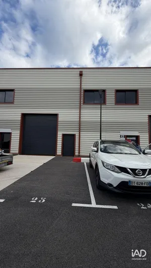 Warehouse in SIGNES (83870)