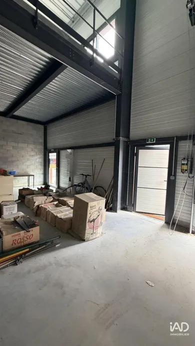 Warehouse in SIGNES (83870)