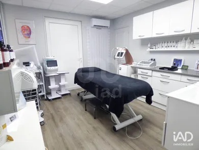 Commercial in FAYENCE (83440)