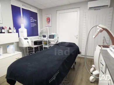 Commercial in FAYENCE (83440)