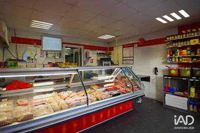 Commercial in MÉRU (60110)