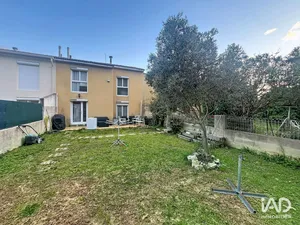 House in ROGNAC (13340)