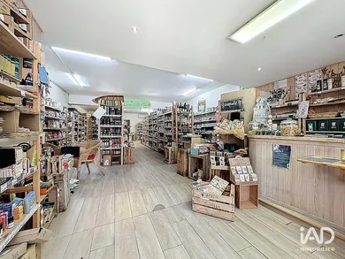 Commercial in FRONTIGNAN (34110)