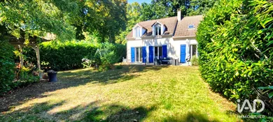 House in MONTIGNY-LE-BRETONNEUX (78180)