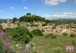 Appartement à ROGNES (13840)