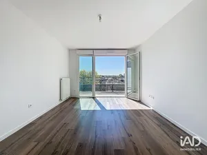 Appartement à NOISY-LE-GRAND (93160)