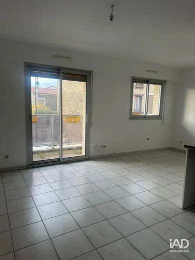 Apartment in NEUILLY-PLAISANCE (93360)