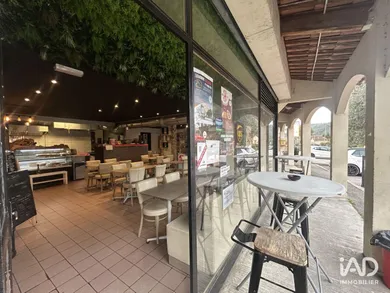 Boutique/Local commercial à LA GRAVE-DE-PEILLE (06440)