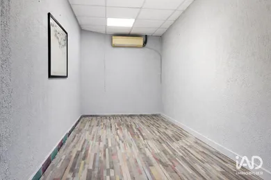 Commercial walls in TOULON (83100)