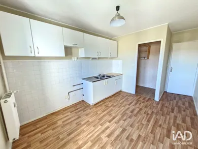 Apartment in FLEURY-LES-AUBRAIS (45400)