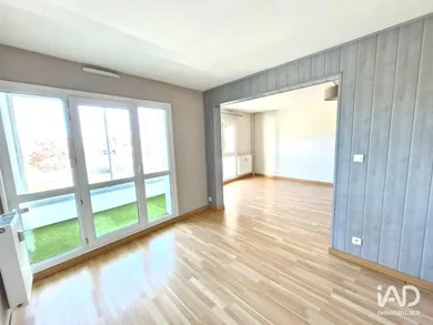 Apartment in FLEURY-LES-AUBRAIS (45400)