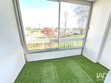Apartment in FLEURY-LES-AUBRAIS (45400)