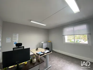 Commercial walls in LA POSSESSION (97419)