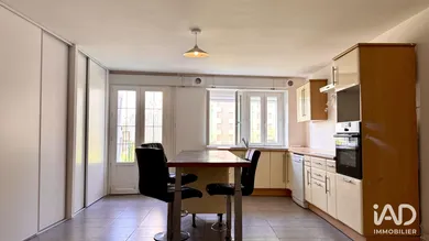 Appartement à HAUX (33550)