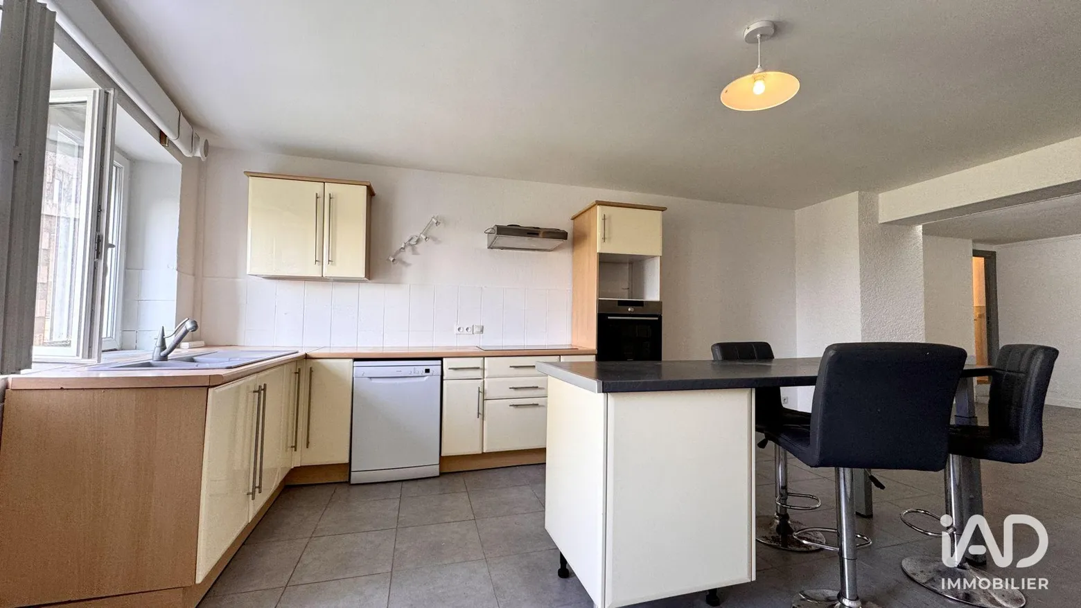 Vente appartement à HAUX (33550) : appartement 2 pièces 73 m² — 2