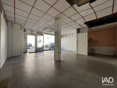 Boutique/Local commercial à MAROLLES-EN-HUREPOIX (91630)