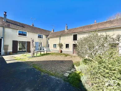 Maison à LA CHAPELLE-LA-REINE (77760)