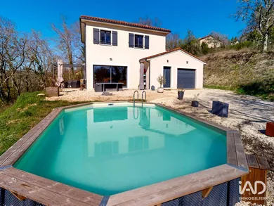 Maison à LE BUGUE (24260)