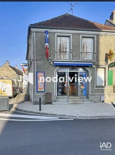 Commercial walls in GRISY-SUISNES (77166)