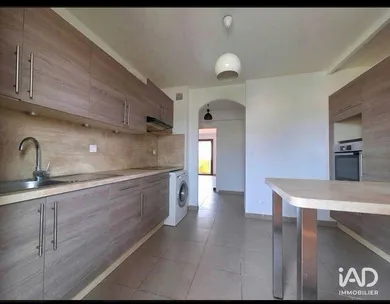 Appartement à LA GARDE (83130)