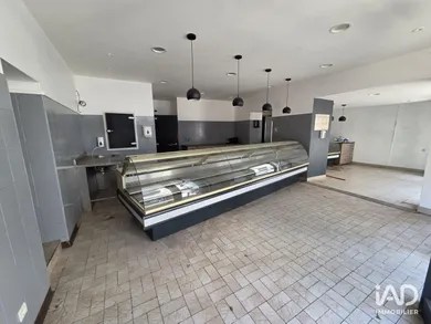 Commercial in LOCHES (37600)