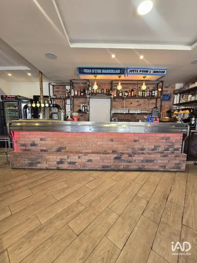 Bar-brasserie à MARSEILLE (13006)