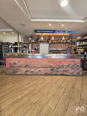 Bar-brasserie à MARSEILLE (13006)