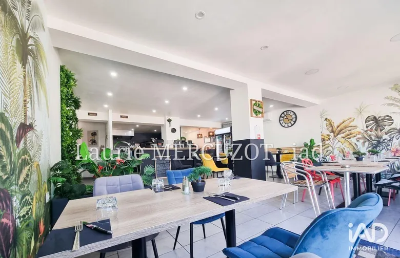 Local commercial 100 m² · à Perpignan · 100 m² · 70 000 €