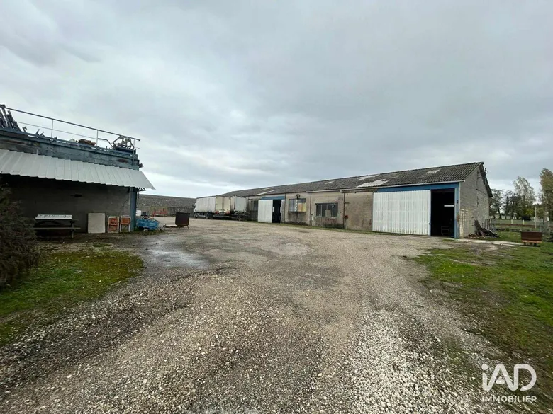 Local commercial 800 m² · à Mézin · 800 m² · 99 000 €