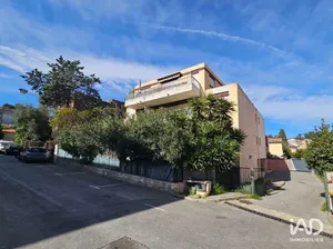 Building in VALLAURIS (06220)