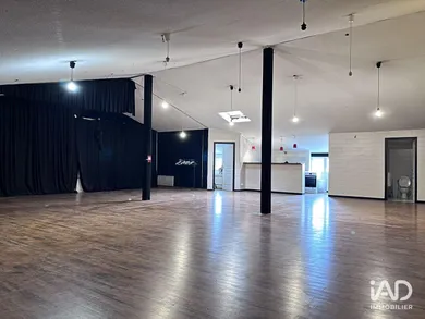 Commercial in TOURNON-SUR-RHÔNE (07300)