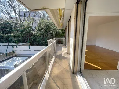 Appartement à SAINT-CLOUD (92210)