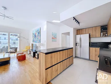 Apartment in RUEIL-MALMAISON (92500)