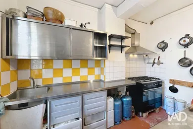 Droit au bail à VILLENEUVE LES AVIGNON (30400)