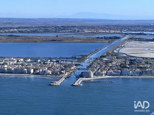 Parking in LE GRAU-DU-ROI (30240)