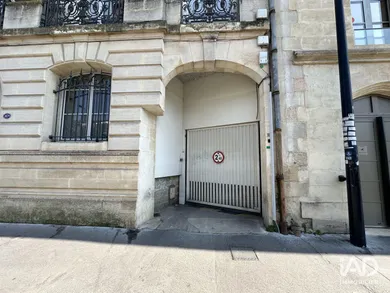Parking in BORDEAUX (33300)
