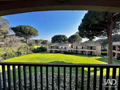 Apartment in SAINT-RAPHAËL (83700)