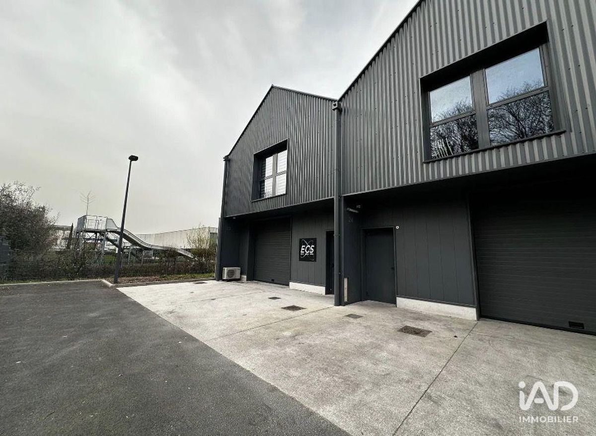 Local d’activité de 135 m² à BRIE-COMTE-ROBERT (77170)