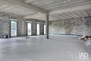 Commercial walls in SAINT-MAXIMIN-LA-SAINTE-BAUME (83470)