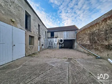 Farm in MÉZIÈRES-SUR-SEINE (78970)
