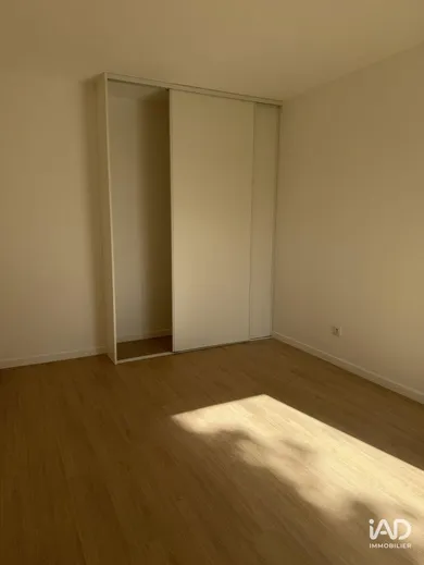 Apartment in SAINT-PIERRE-DU-PERRAY (91280)