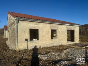 Maison à MONTCHENU (26350)