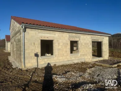 Maison à MONTCHENU (26350)
