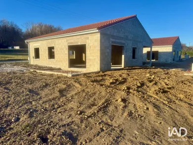 Maison à MONTCHENU (26350)