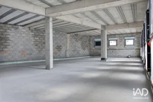 Commercial walls in SAINT-MAXIMIN-LA-SAINTE-BAUME (83470)