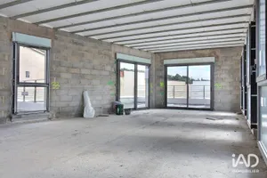 Commercial walls in SAINT-MAXIMIN-LA-SAINTE-BAUME (83470)