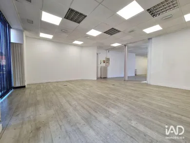 Commercial in DOMART-EN-PONTHIEU (80620)
