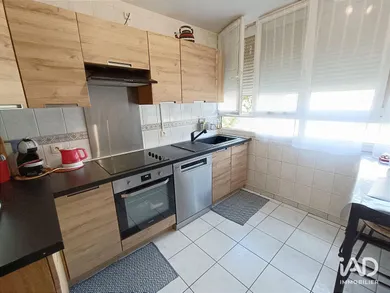 Apartment in SAINT-MICHEL-SUR-ORGE (91240)