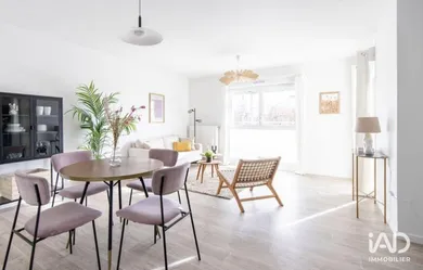 Appartement à MELUN (77000)