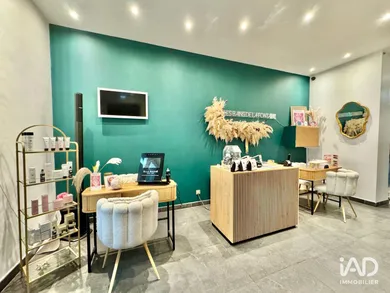 Boutique/Local commercial à NÎMES (30000)